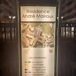 Terrasse Pres De La *