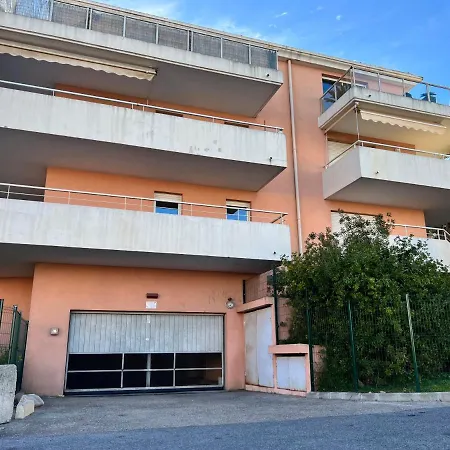 Апартаменты Terrasse Pres De La Антиб