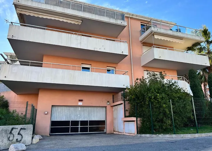 Апартаменты Terrasse Pres De La Антиб