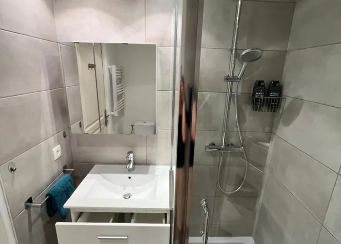 Апартаменты Terrasse Pres De La Антиб